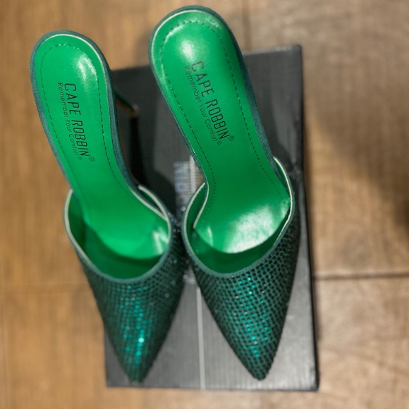 Cape Robbin mules - Picture 1 of 4